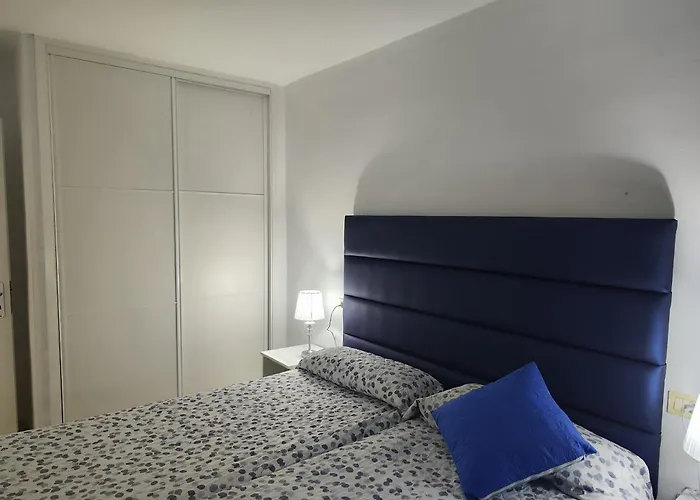 Comodoro Magnifico En La Playa 로스크리스티아노스